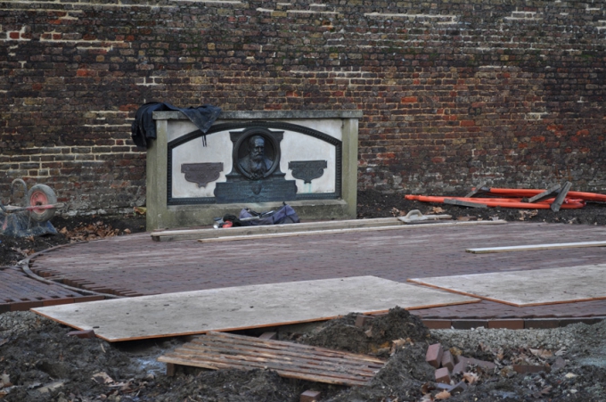 Walpole Park: Ongoing work to landscape and restore park (aejan14 0025)