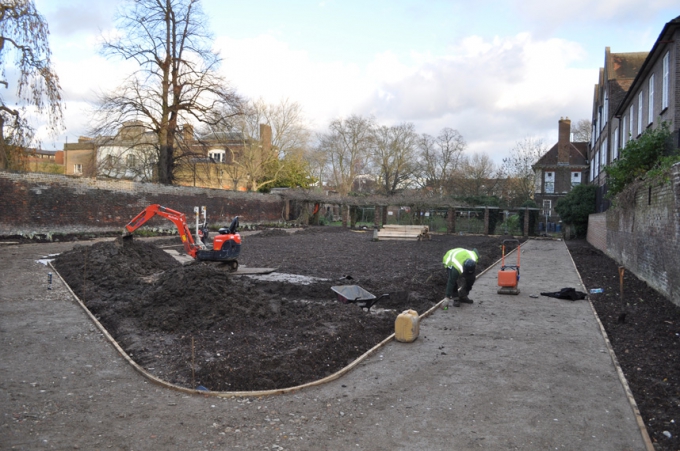 Walpole Park: Ongoing work to landscape and restore park (aejan14 0043)